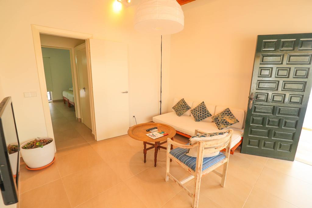 Es Mitjorn Hotel San Antonio  Ngoại thất bức ảnh
