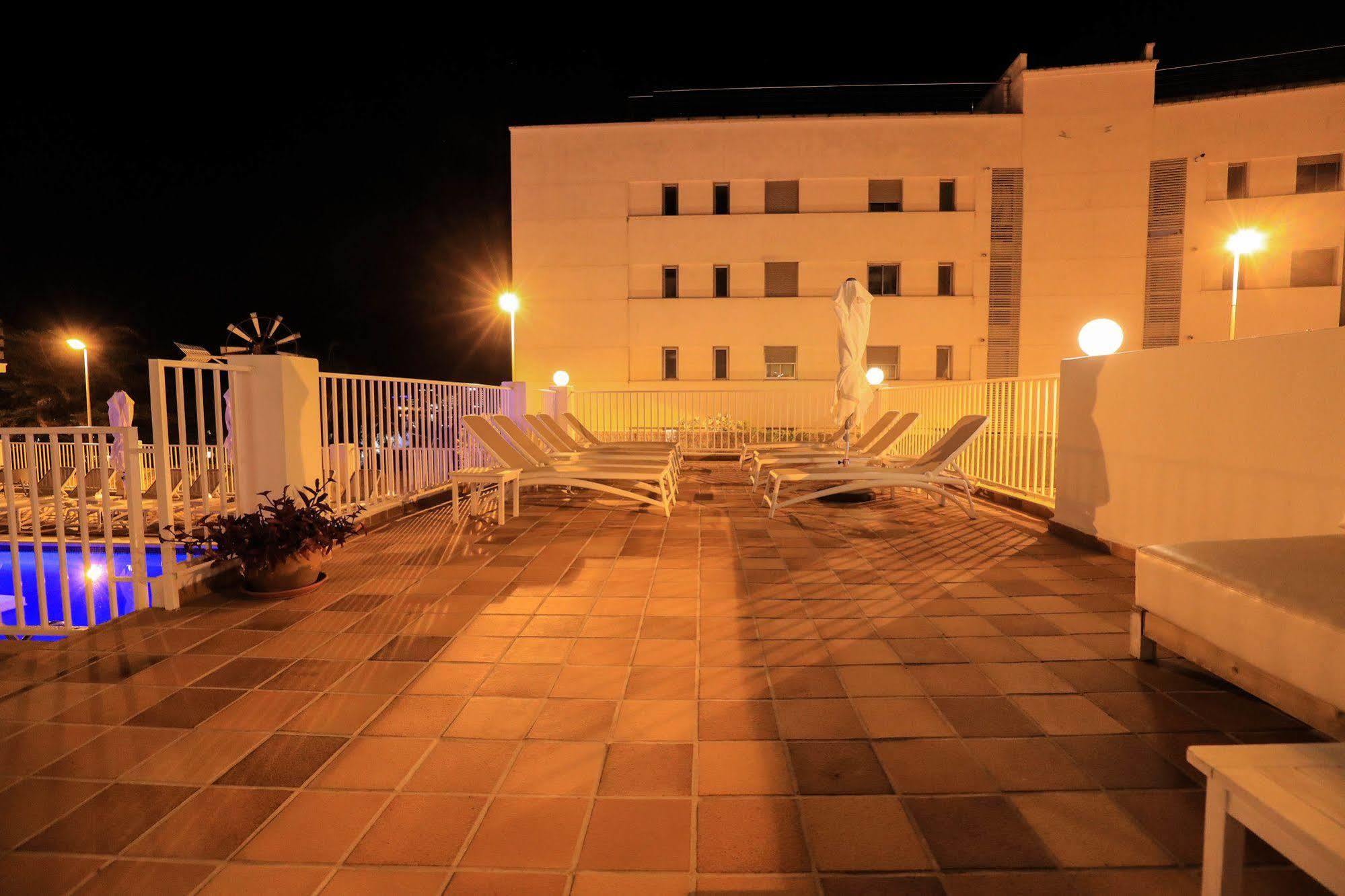 Es Mitjorn Hotel San Antonio  Ngoại thất bức ảnh