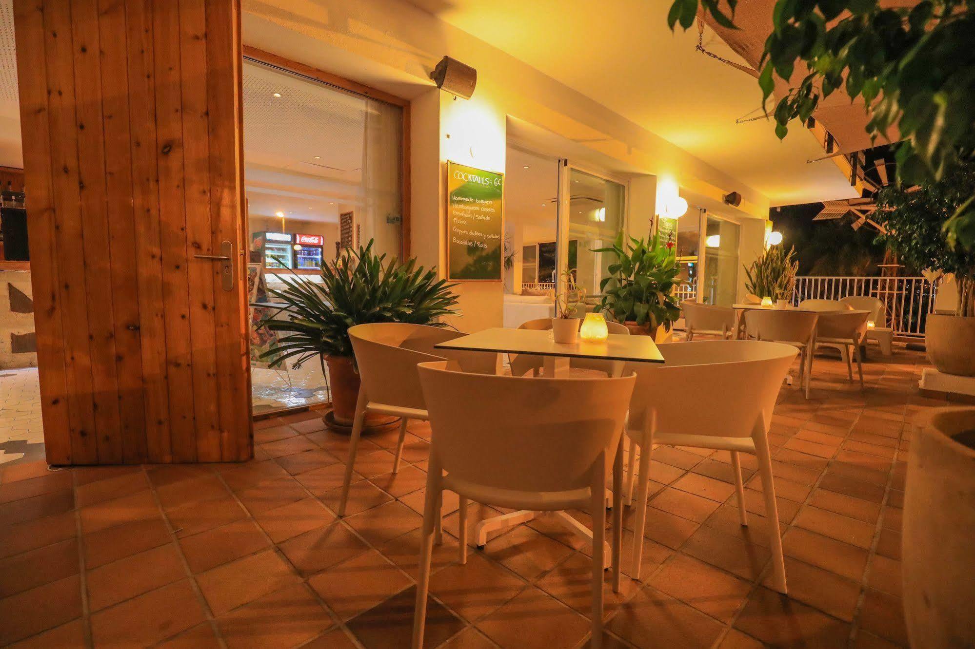 Es Mitjorn Hotel San Antonio  Ngoại thất bức ảnh