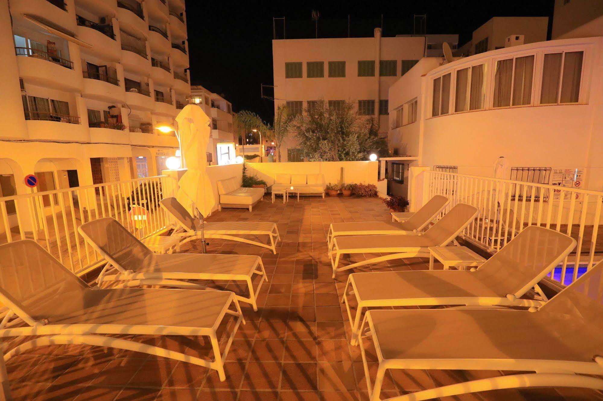 Es Mitjorn Hotel San Antonio  Ngoại thất bức ảnh